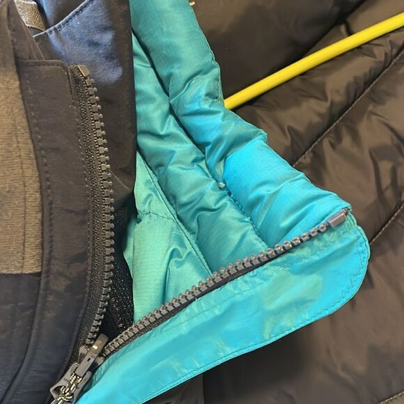 MEN’S SIZE LARGE LANDS’ END CONVERTIBLE WATER/WINDPROOF SQUALL COAT W/DOWN VEST - Picture 10 of 15